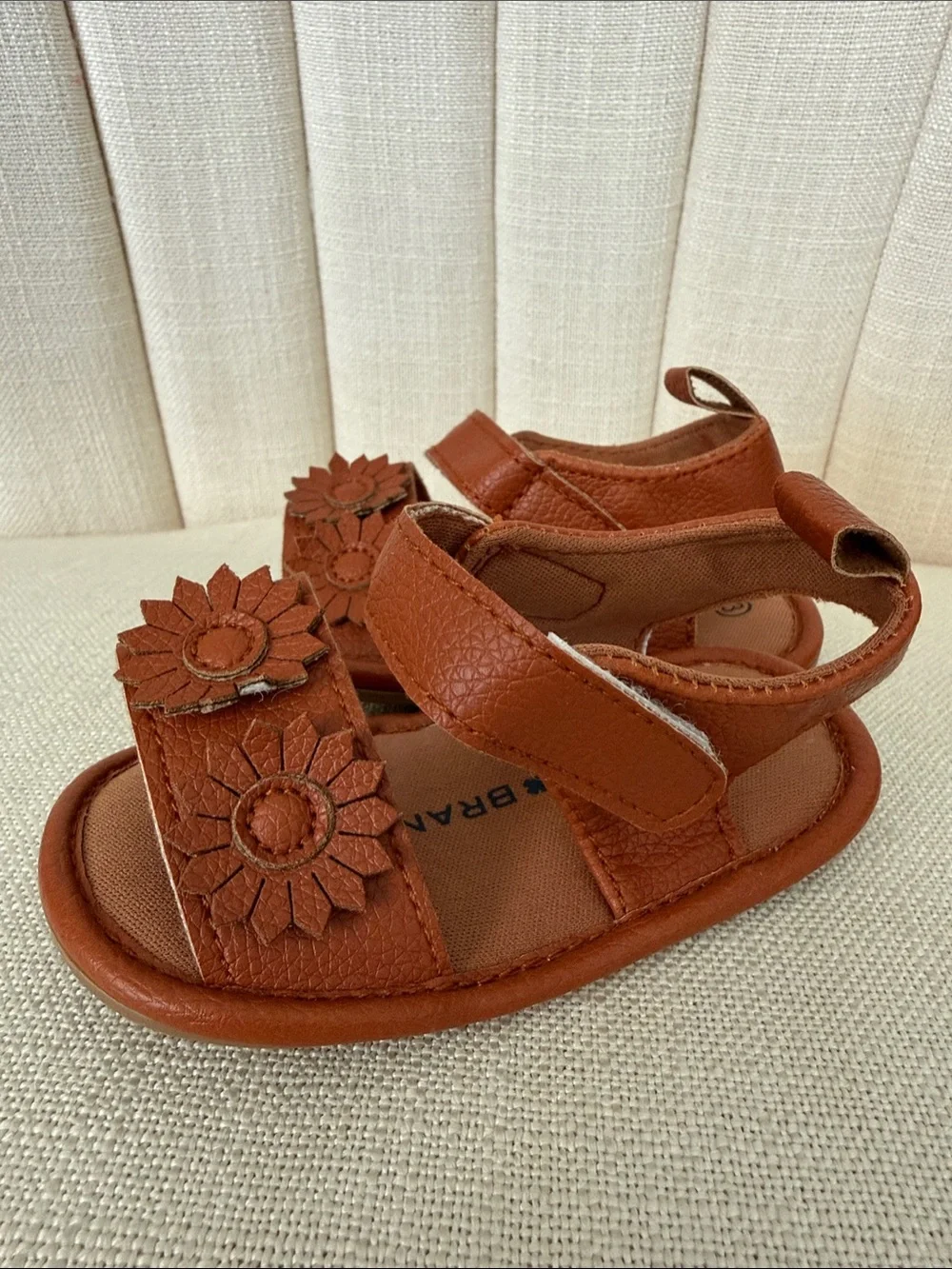 baby size 3 sandals LUCKY BRAND faux leather flower brown walker infant cute fun